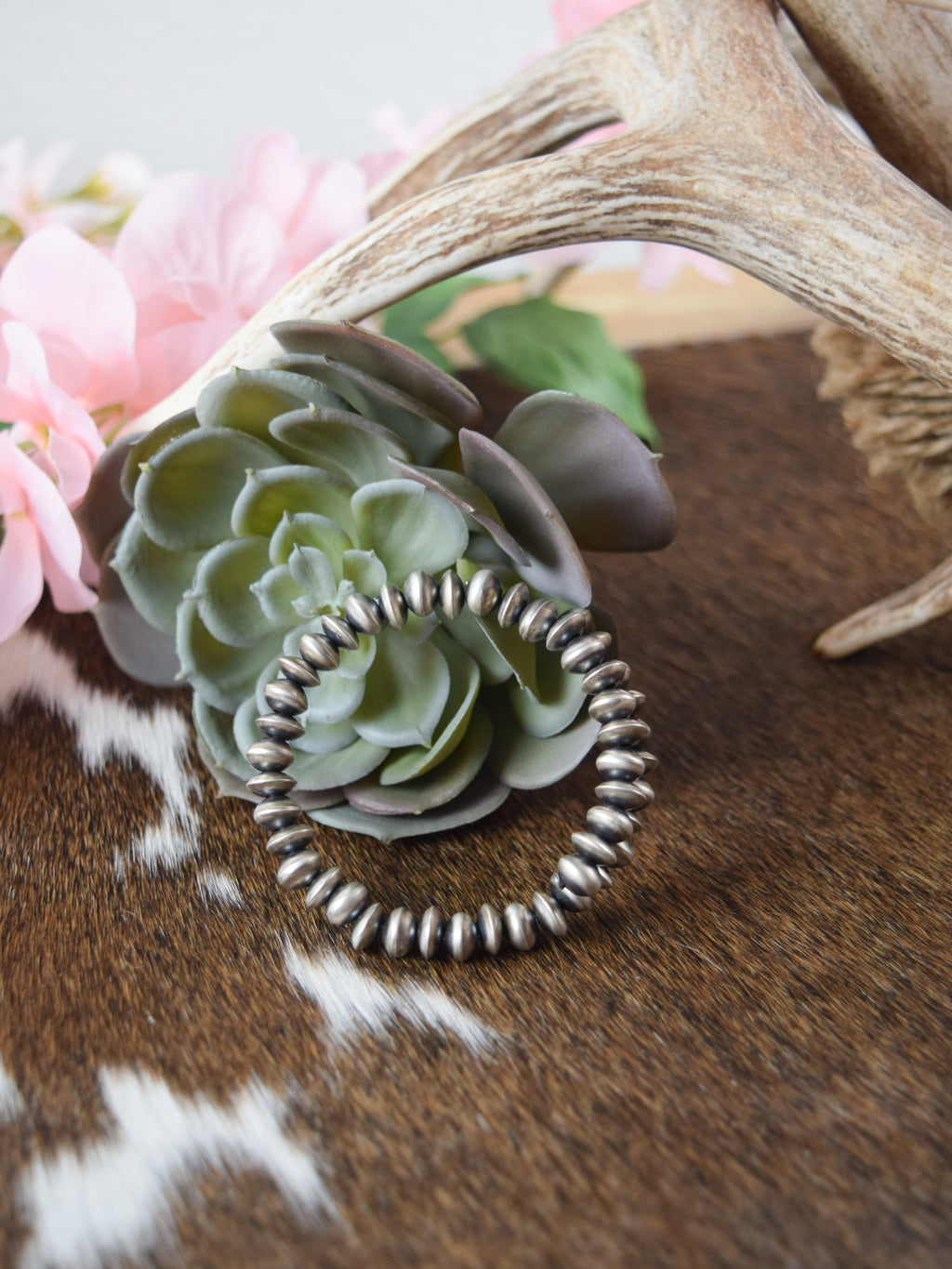 The Mollee Navajo Pearl Bracelet