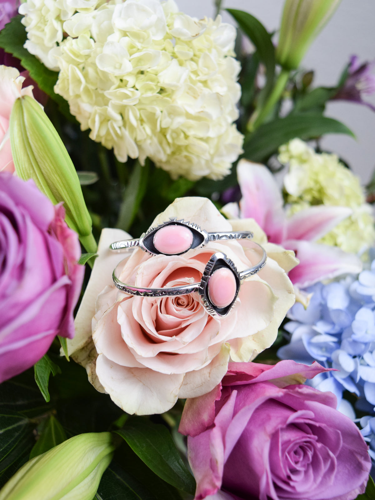 The Tyleigh Pink Conch Bracelet
