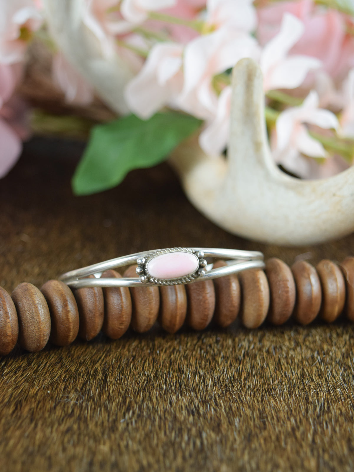 The Taylor Pink Conch Bracelet