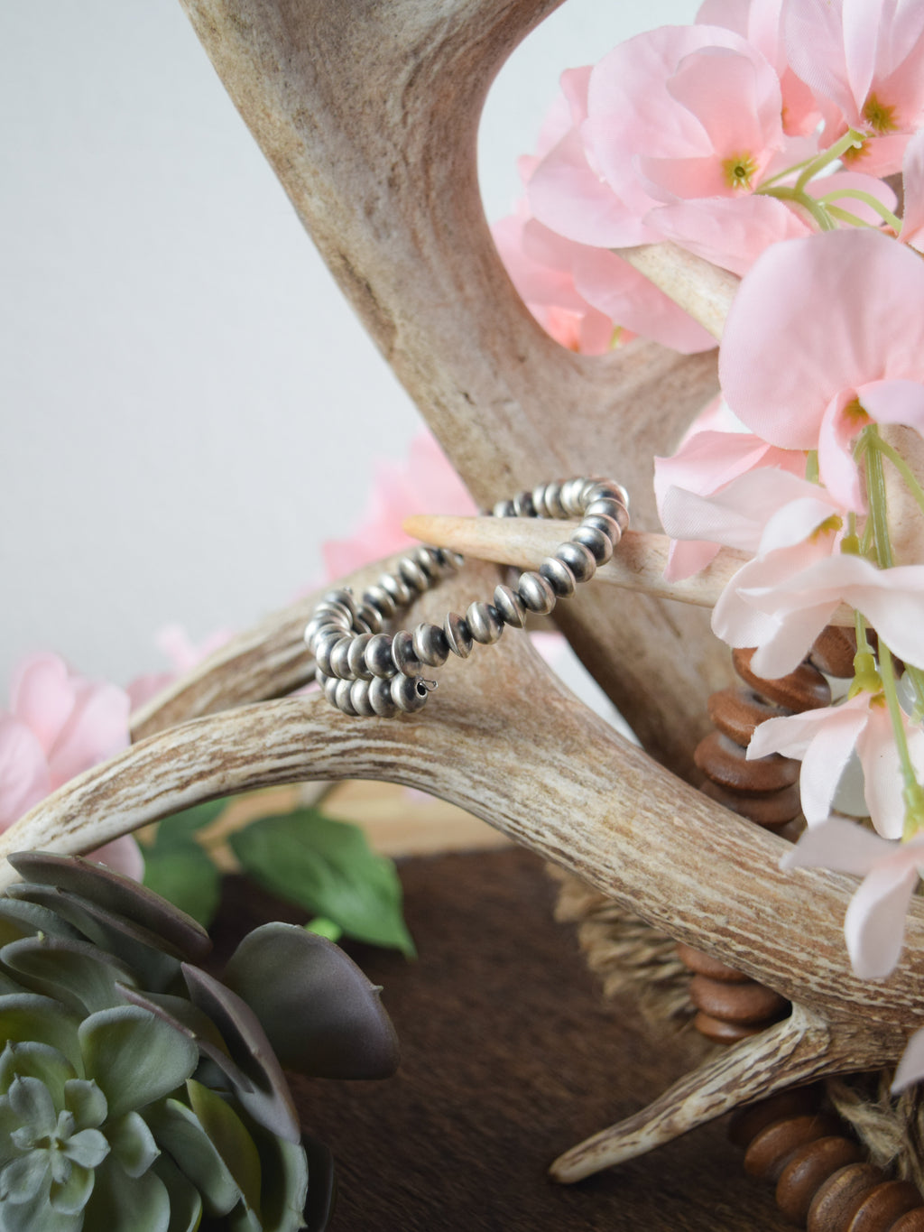 The Mollee Navajo Pearl Bracelet